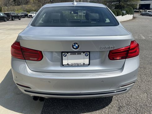 Used 2017 BMW 330i Sedan image 12