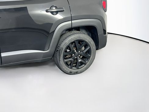 Used 2022 Jeep Renegade Altitude w/ Convenience Group AWD/4WD image 30