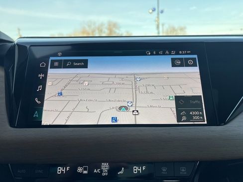 Used 2022 Audi e-tron GT Premium Plus image 27