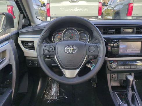 Used 2015 Toyota Corolla LE image 15