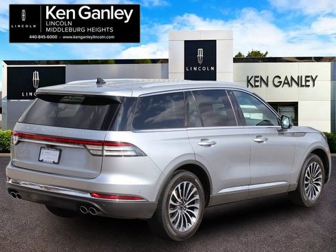 Used 2023 Lincoln Aviator Reserve w/ Equipment Group 201A AWD/4WD image 7