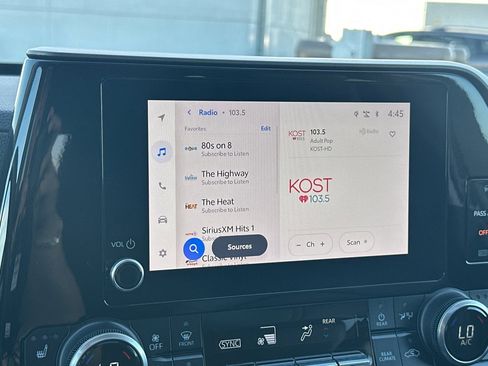 Certified 2024 Toyota Highlander XLE image 18