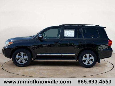 Used 2015 Toyota Land Cruiser AWD/4WD image 6