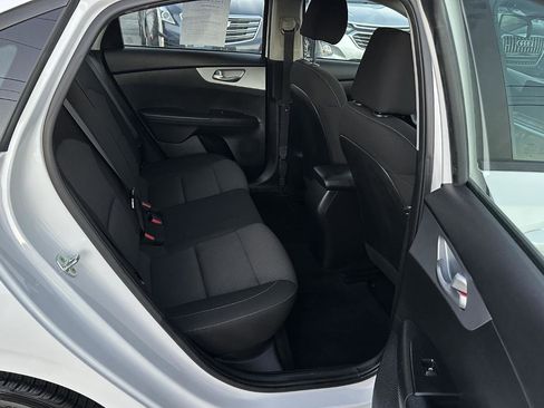 Used 2023 Kia Forte LXS image 11