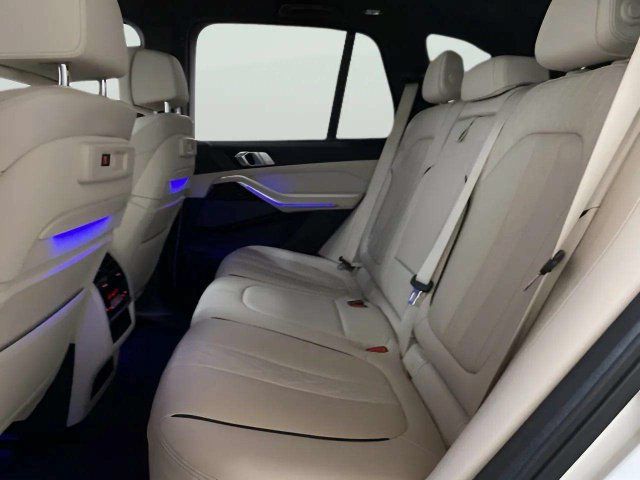 Used 2020 BMW X5 sDrive40i w/ M Sport Package RWD image 70