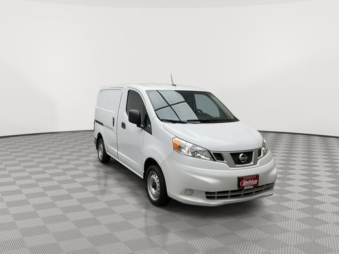 Used 2020 Nissan NV200 S image 29