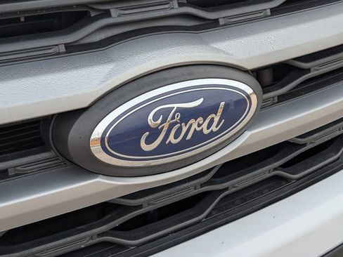 Used 2023 Ford Expedition Max XLT image 5