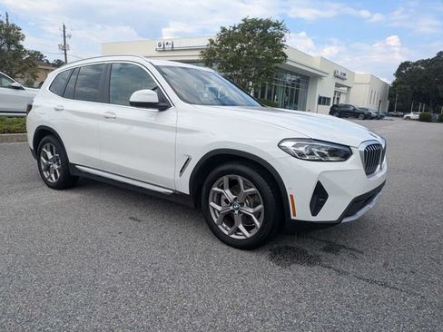 Used 2024 BMW X3 sDrive30i w/ Premium Package RWD image 3