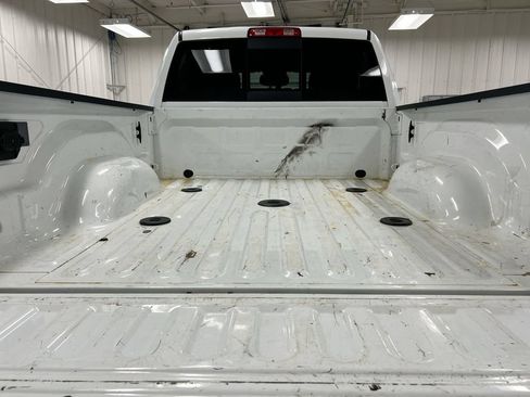 Used 2024 RAM 3500 Tradesman w/ Chrome Appearance Group AWD/4WD image 23