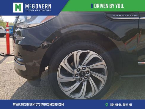 Used 2023 Lincoln Navigator L Reserve AWD/4WD image 12