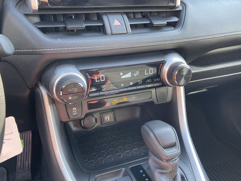 Certified 2024 Toyota RAV4 LE AWD/4WD image 21