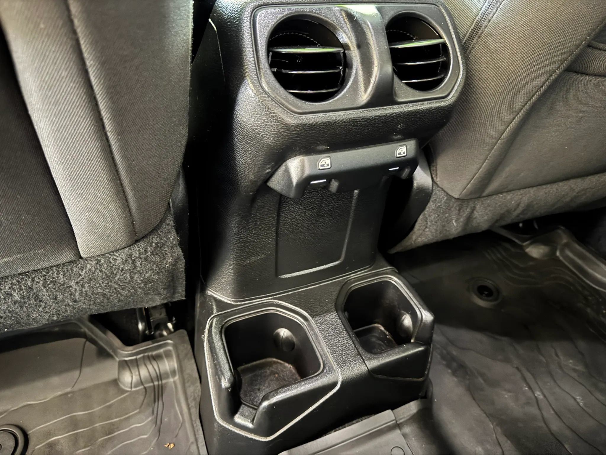 Used 2018 Jeep Wrangler Unlimited Sport S AWD/4WD image 20