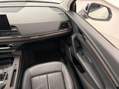 Used 2023 Audi Q5 2.0T Premium w/ Convenience Package AWD/4WD image 31