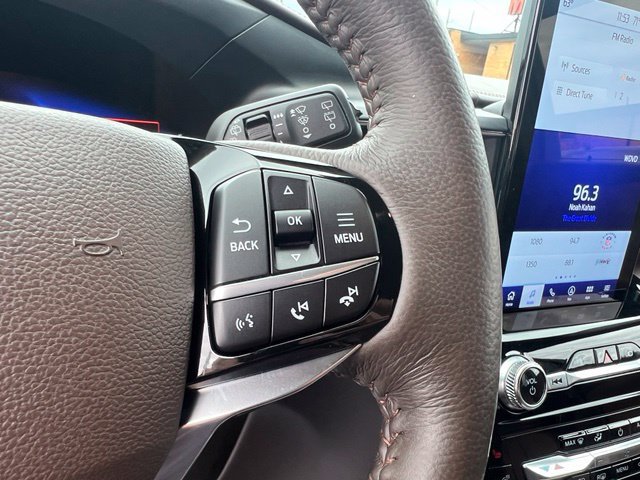Certified 2022 Ford Explorer King Ranch w/ Premium Technology Package AWD/4WD image 11
