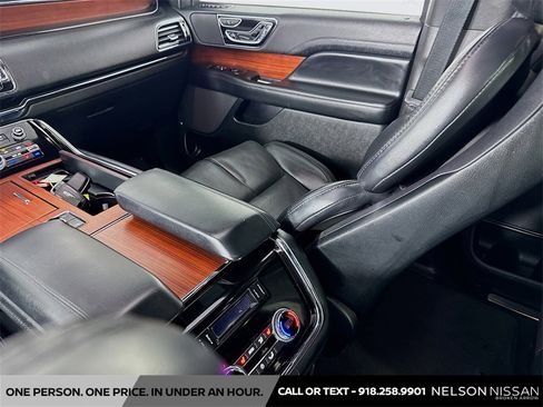 Used 2021 Lincoln Navigator Reserve image 25