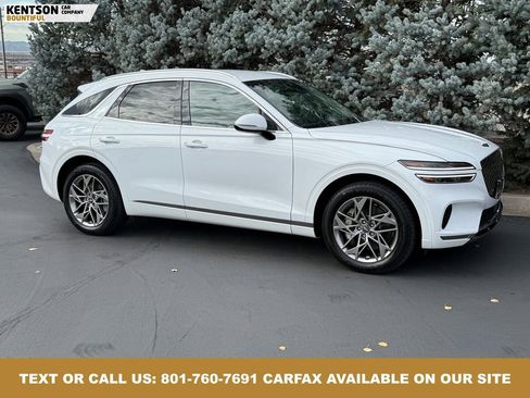 Used 2025 Genesis GV70 2.5T image 12