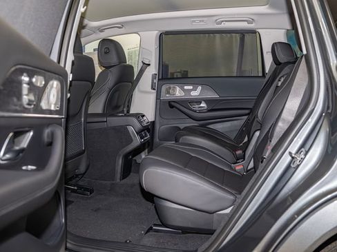 Used 2026 Mercedes-Benz GLS 450 4MATIC image 22