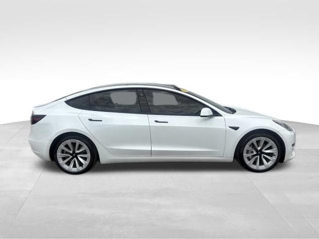 Used 2021 Tesla Model 3 Standard Range Plus RWD image 8