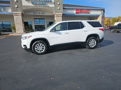 Used 2021 Chevrolet Traverse LS image 49
