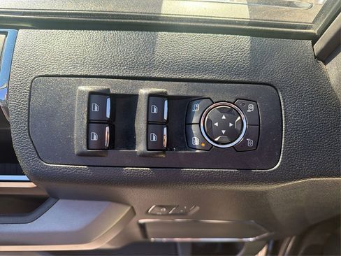 Used 2019 Ford F150 Platinum w/ Equipment Group 701A Luxury image 51