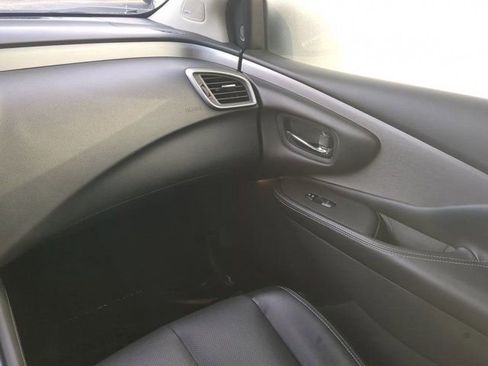 Used 2022 Nissan Murano SL w/ SL Moonroof Package image 17