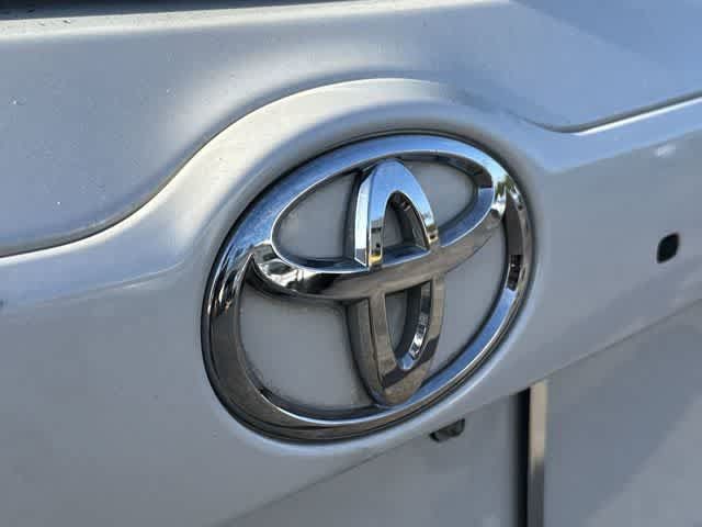 Used 2015 Toyota Highlander Limited Platinum FWD image 11