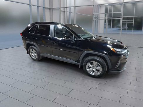 Used 2023 Toyota RAV4 XLE w/ Convenience Package AWD/4WD image 2