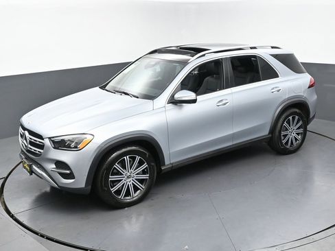 Used 2025 Mercedes-Benz GLE 450e 4MATIC w/ Winter Package image 49