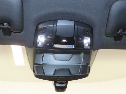 Certified 2026 Porsche 911 Carrera RWD image 31