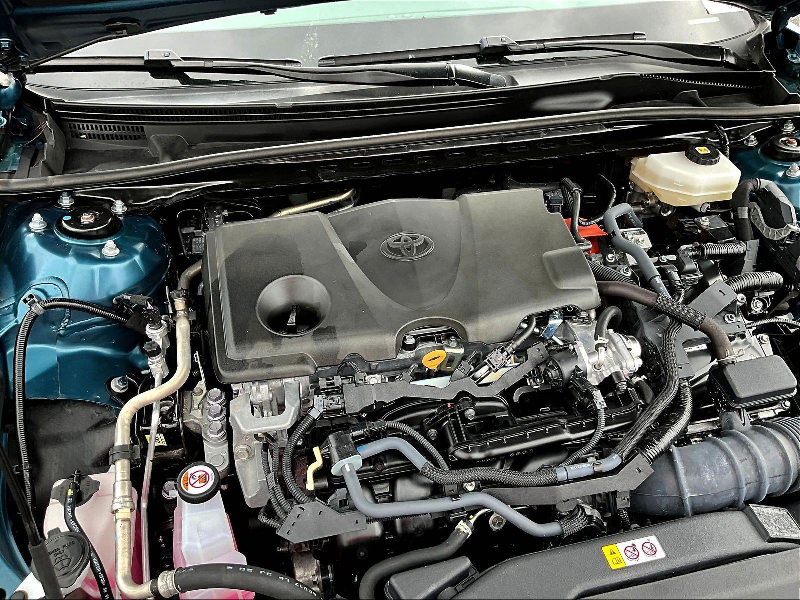 Used 2025 Toyota Camry SE w/ Multimedia Upgrade Package FWD image 31