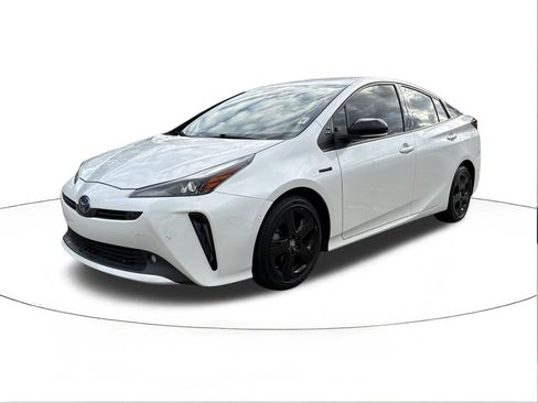 Used 2021 Toyota Prius 20th Anniversary Edition image 7