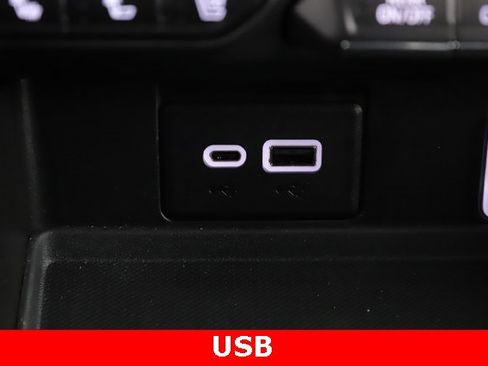 Used 2023 GMC Yukon AT4 image 28