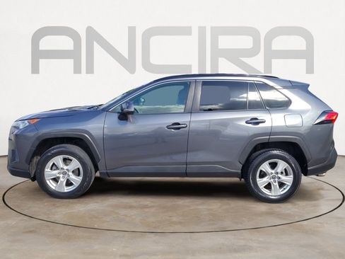Used 2021 Toyota RAV4 XLE FWD image 9