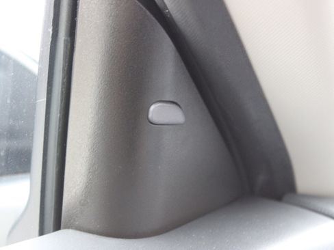 Certified 2022 Nissan Altima 2.5 SR image 28