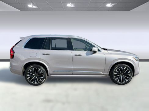 New 2026 Volvo XC90 B6 Plus w/ Protection Package Premier image 8