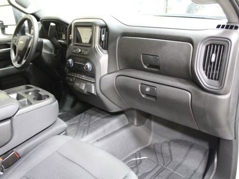 Used 2025 Chevrolet Silverado 2500 W/T w/ WT/CX Safety Package image 12