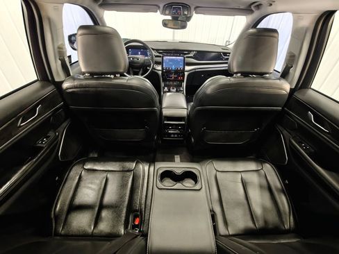 Used 2024 Jeep Grand Cherokee Limited 4xe AWD/4WD image 31