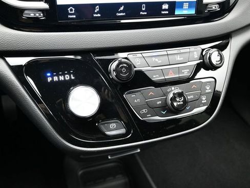 New 2026 Chrysler Voyager LX FWD image 47
