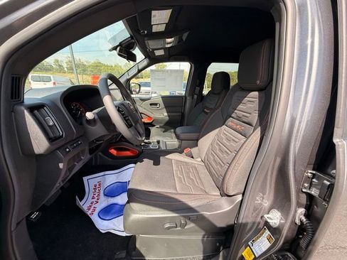 New 2026 Nissan Frontier PRO-4X w/ Tow Package AWD/4WD image 12