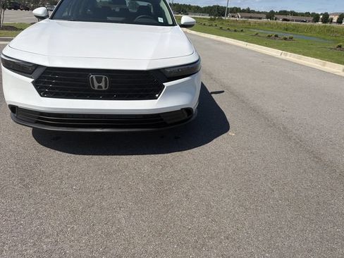 New 2026 Honda Accord LX image 9