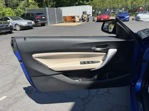 Used 2016 BMW M235i xDrive Convertible AWD/4WD image 20