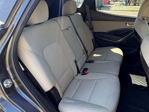 Used 2018 Hyundai Santa Fe Sport image 14