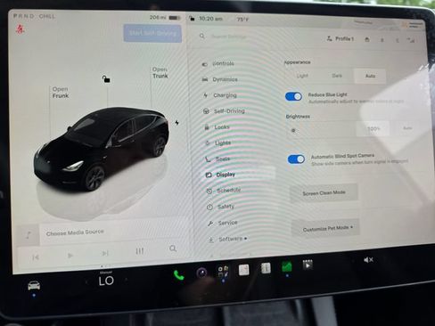 Used 2025 Tesla Model Y Long Range AWD/4WD image 52