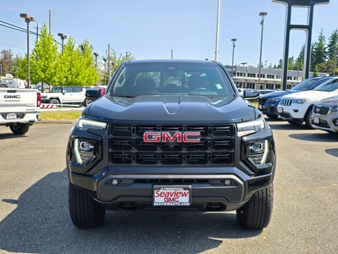 New 2025 GMC Canyon Elevation w/ Convenience Package image 2