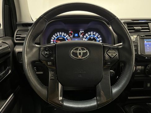 Used 2019 Toyota 4Runner TRD Off-Road Premium image 6