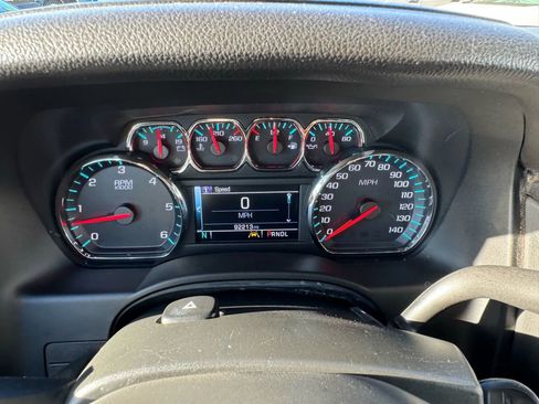 Used 2019 Chevrolet Suburban LT image 24