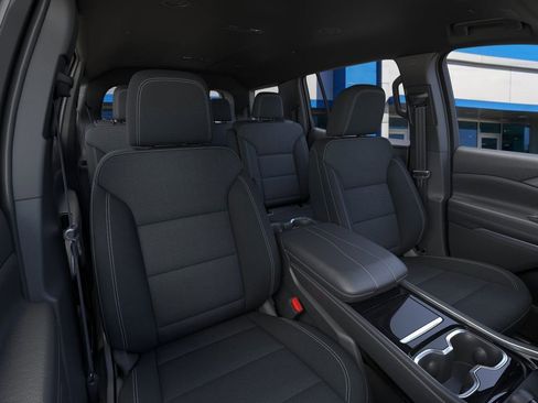 New 2025 Chevrolet Traverse LT w/ Driver Confidence Package image 16