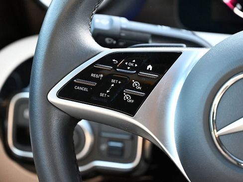 Certified 2025 Mercedes-Benz CLA 250 image 16