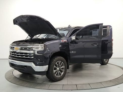Used 2023 Chevrolet Silverado 1500 LT w/ Texas Edition Plus AWD/4WD image 11