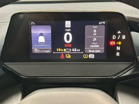 Certified 2024 Volkswagen ID.4 S image 31